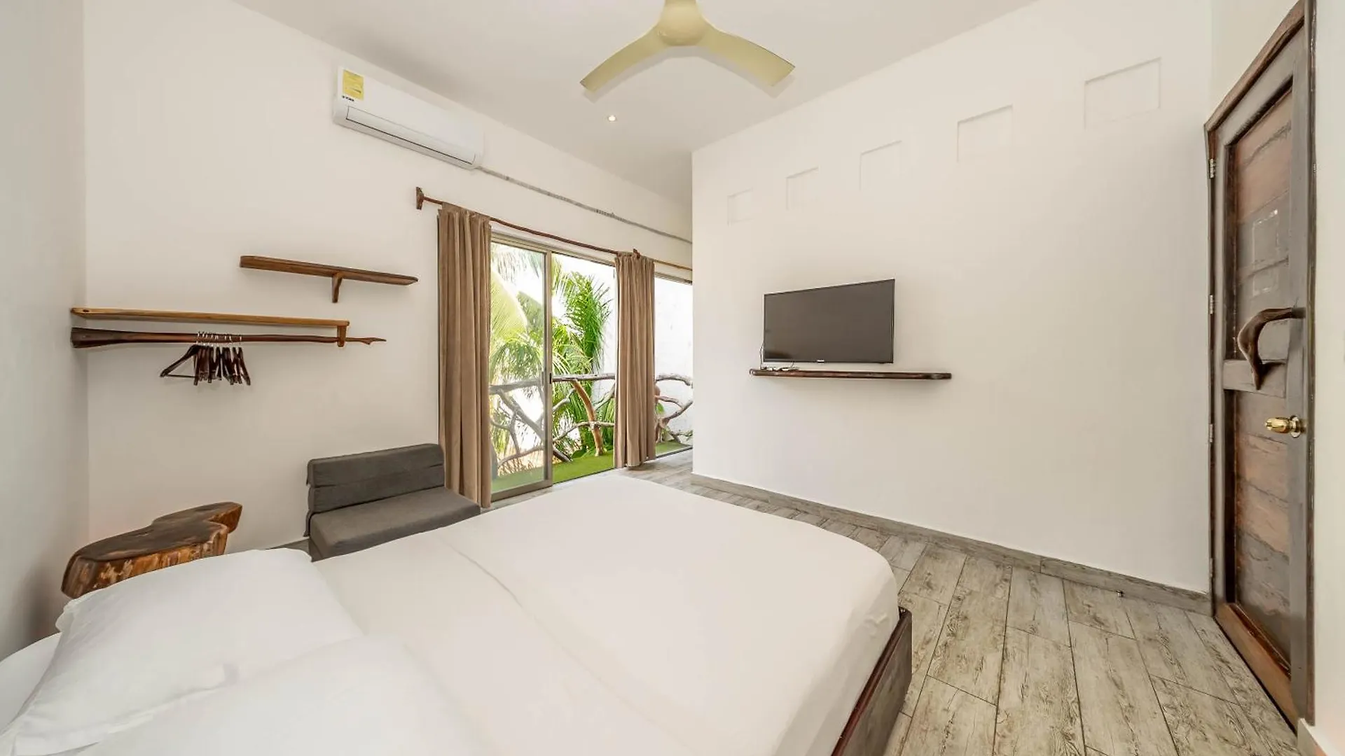 The Green Village Boutique Hotel Playa del Carmen 3*,